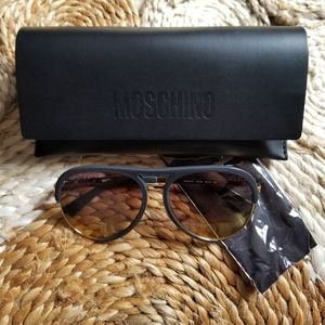 Moschino Aviator Sunglasses